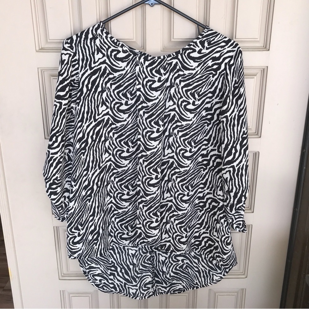 Sami & Jo Classic Office Wear Crepe Blouse Blk/White Long Sleeves Pleat Front